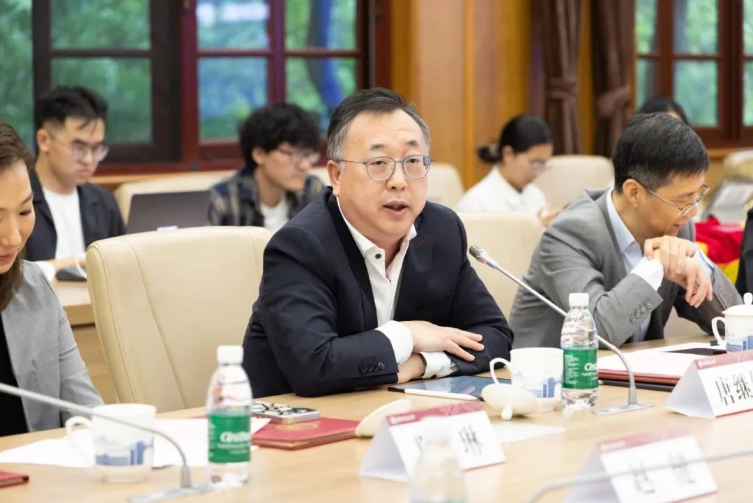 华东师范大学紫江公益慈善人才培养专项基金（二期）工作委员会第二次全体会议顺利举行